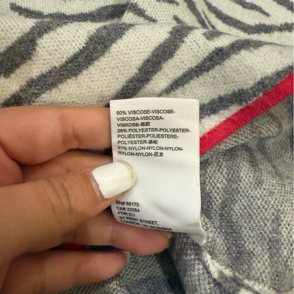 Anthropologie Lizzie Mock Neck Sweater White Zebra Gray Pink size Small - Picture 8 of 10
